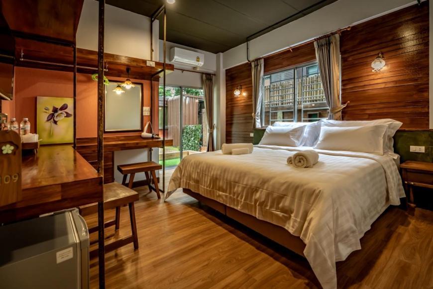 Ingmon House Hotel Chiang Mai Exterior foto